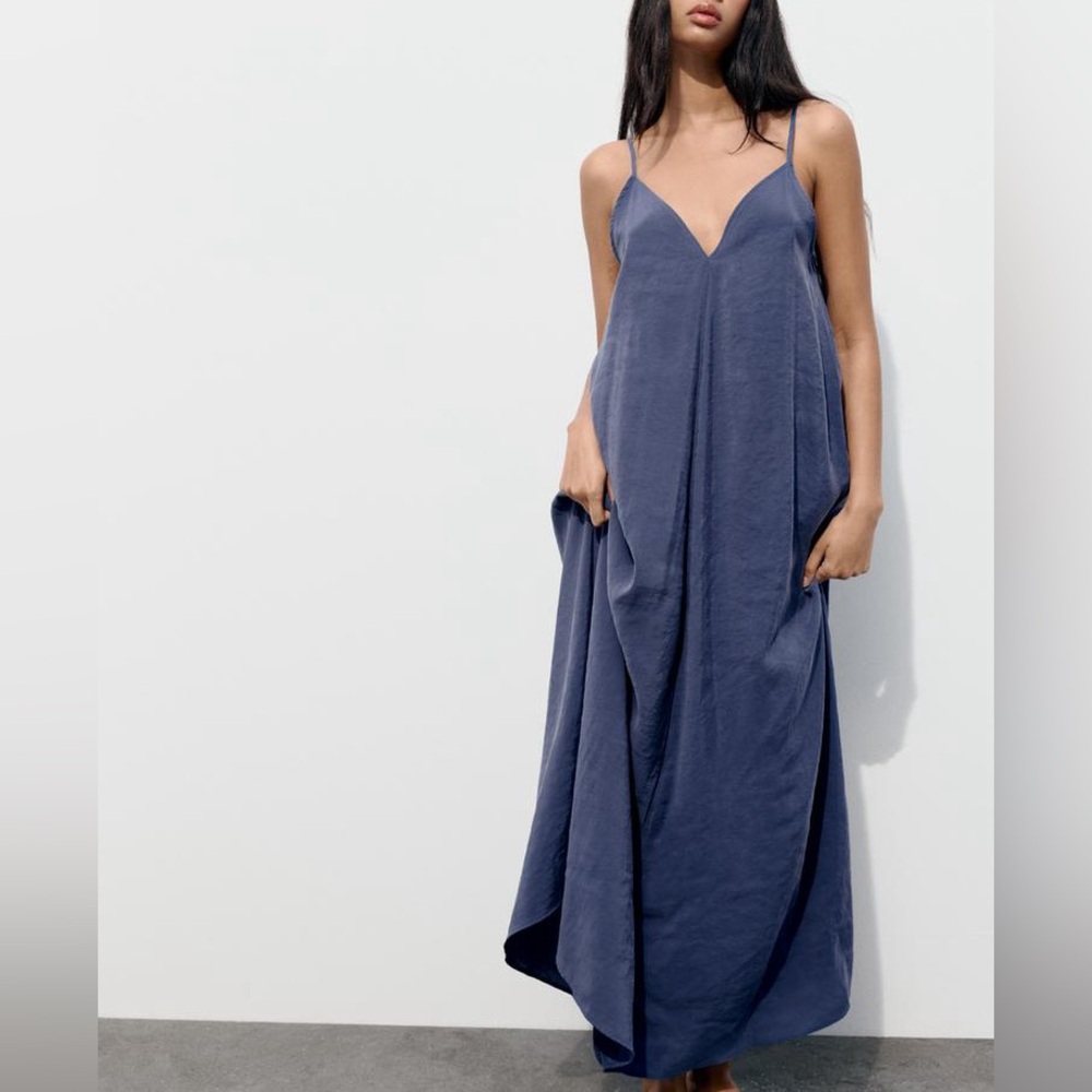 Zara Flowy Voluminous Dress Size Small in Ink Blue